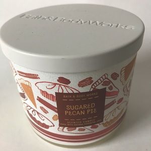 Bath and Body Works Sugared Pecan Pie 3 Wick Candle 14.5 oz. NWT